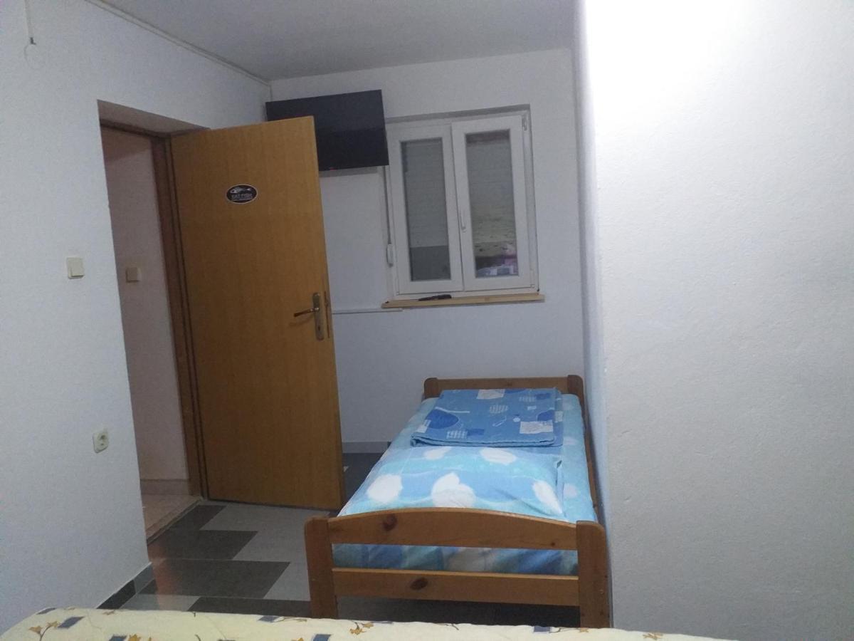 Apartmani Branka Rtina Exterior photo
